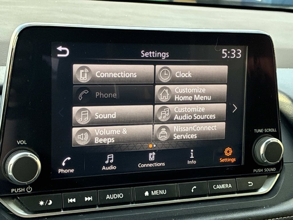 Used 2023 Gray Nissan SV image 31