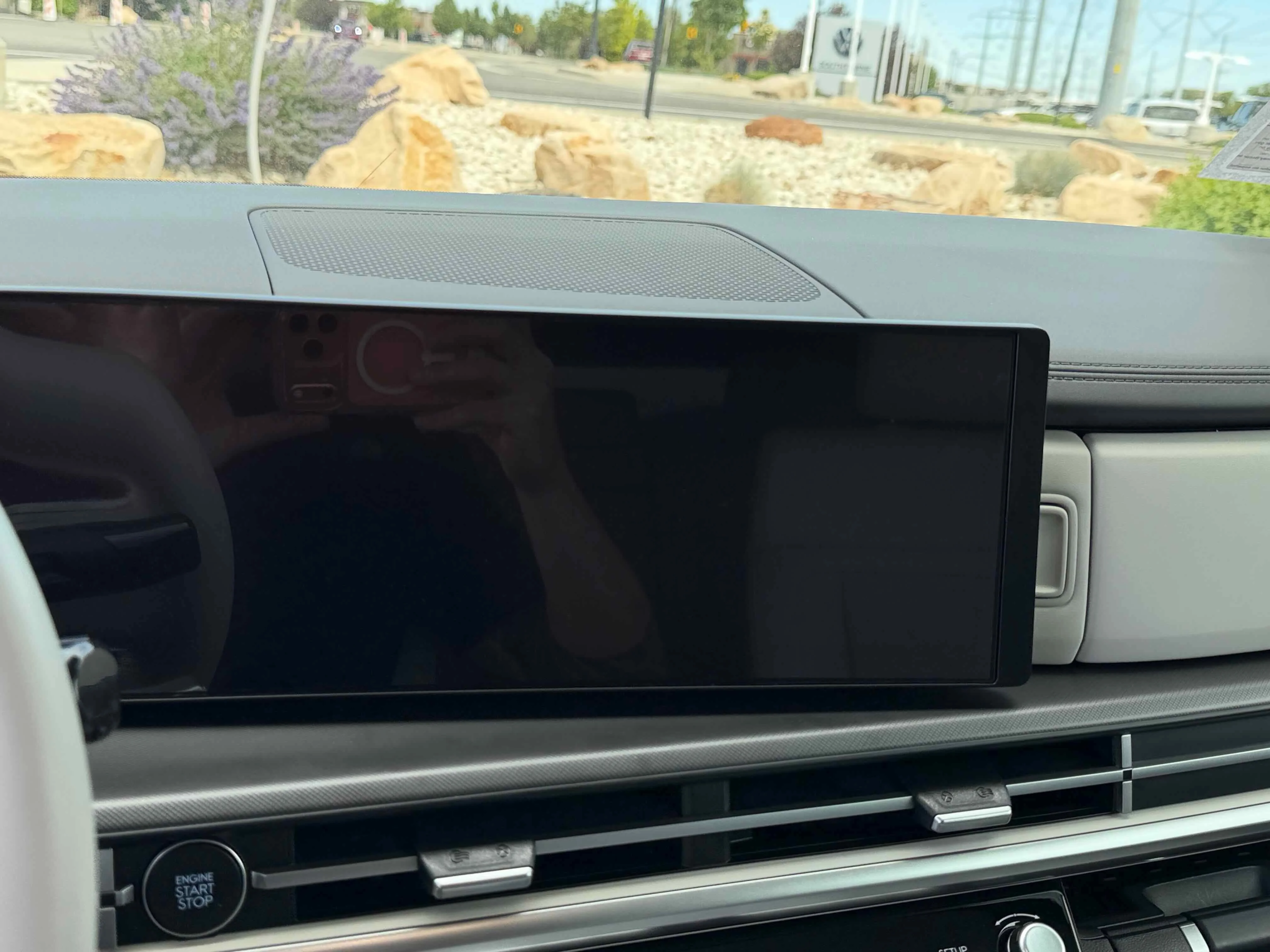 Used 2025 Rockwood Green Hyundai SEL image 18