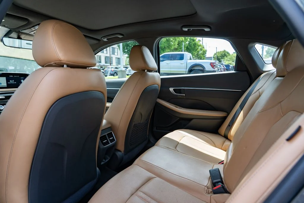 Used 2021 Gray Hyundai Limited image 26