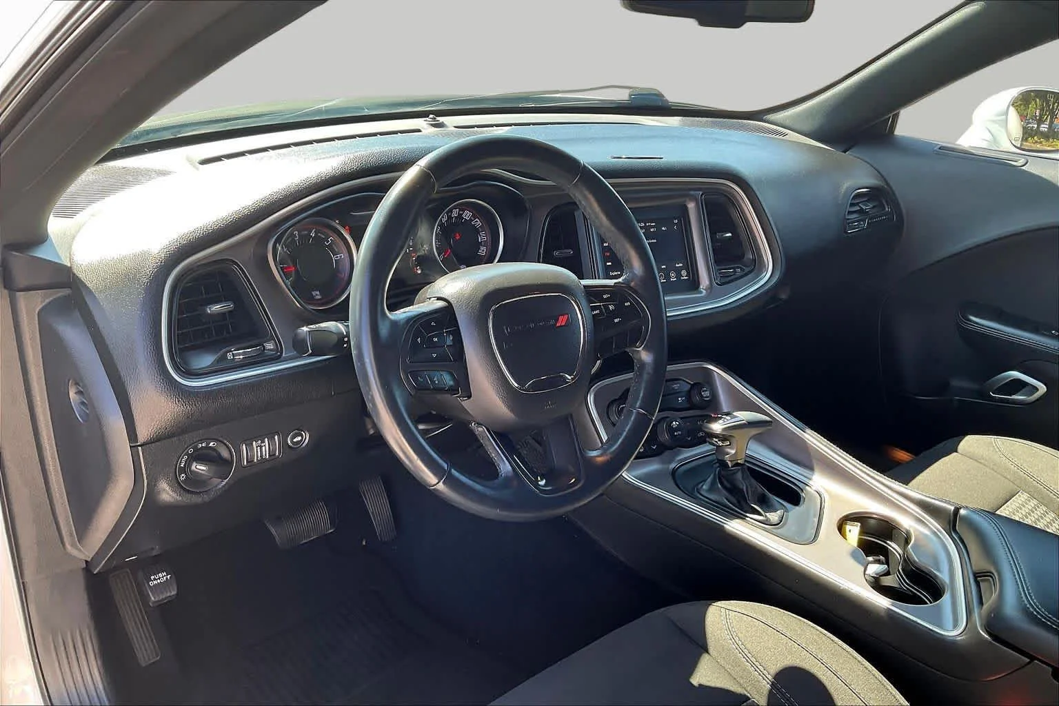 Used 2019 White Knuckle Clearcoat Dodge SXT image 17