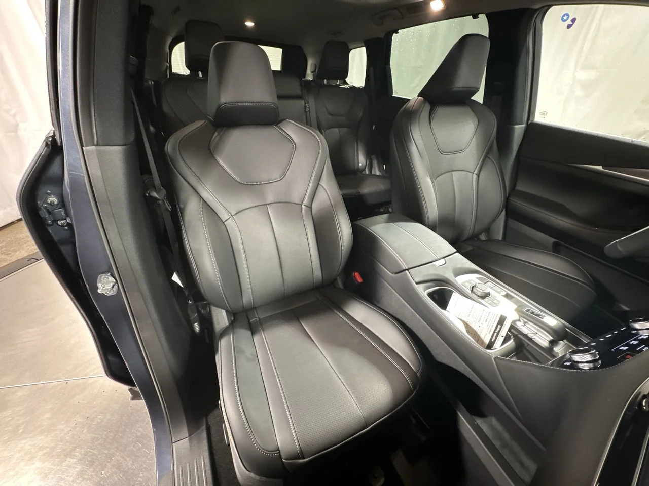 Used 2026 Blue INFINITI LUXE image 36
