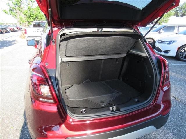 Used 2022  Buick Preferred image 29