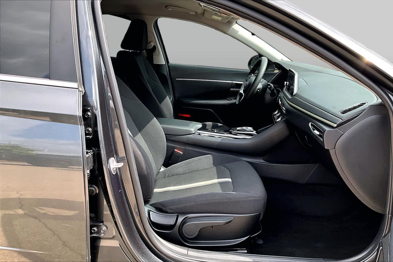Used 2023 Portofino Gray Hyundai SEL image 9