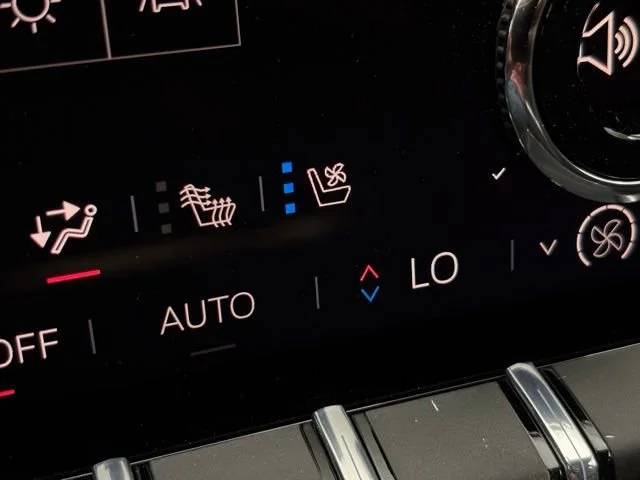 2026 GMC Terrain Denali - Photo 6
