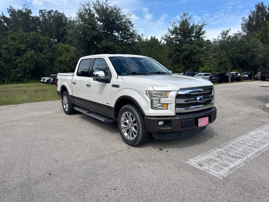 Used 2015 Oxford White Ford Lariat image 2