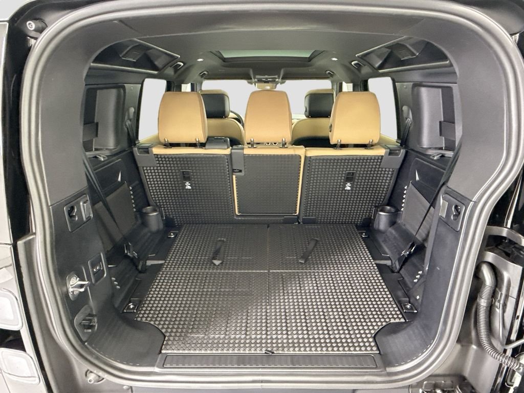 New 2026 Santorini Black Land Rover X-Dynamic SE image 28