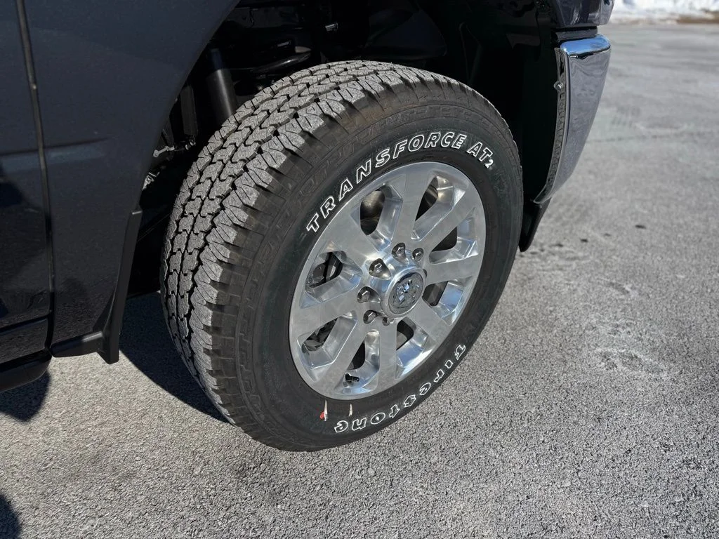 2026 RAM 3500 Laramie - Photo 9
