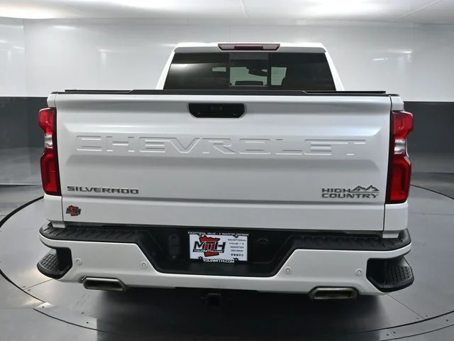 Used 2020 Beige Chevrolet High Country image 7