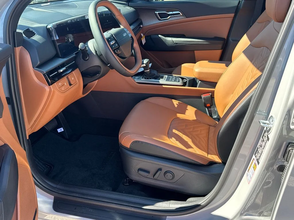 New 2026 Wolf Gray Kia X-Line image 9