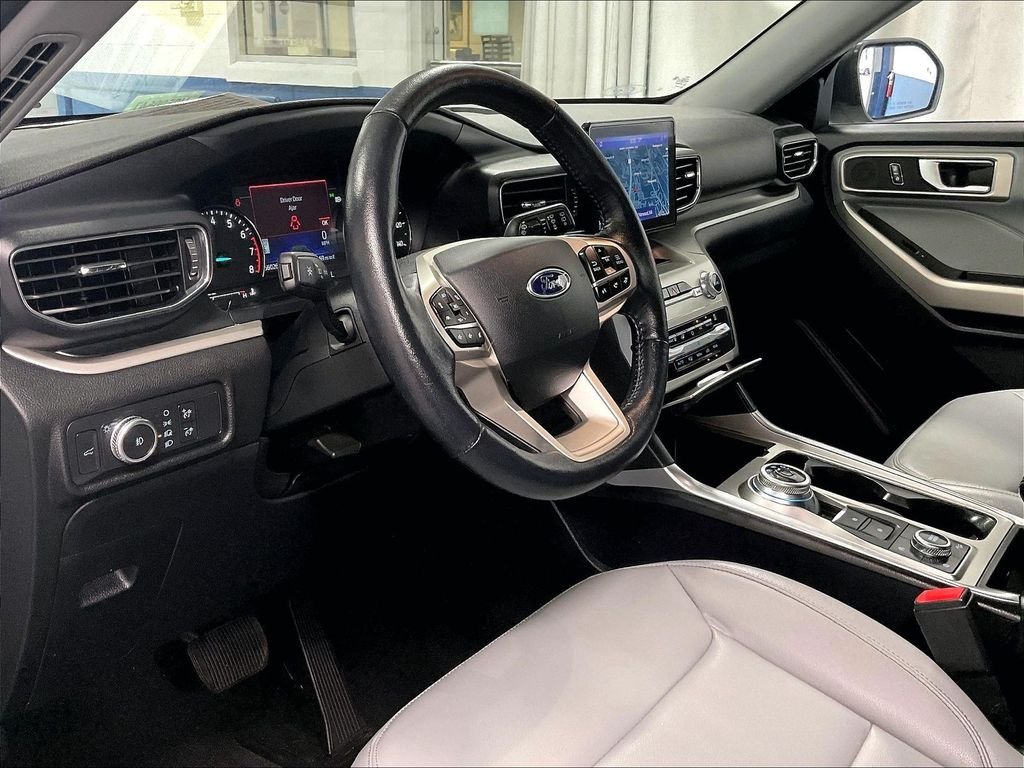 Used 2021 Oxford White Ford XLT image 8