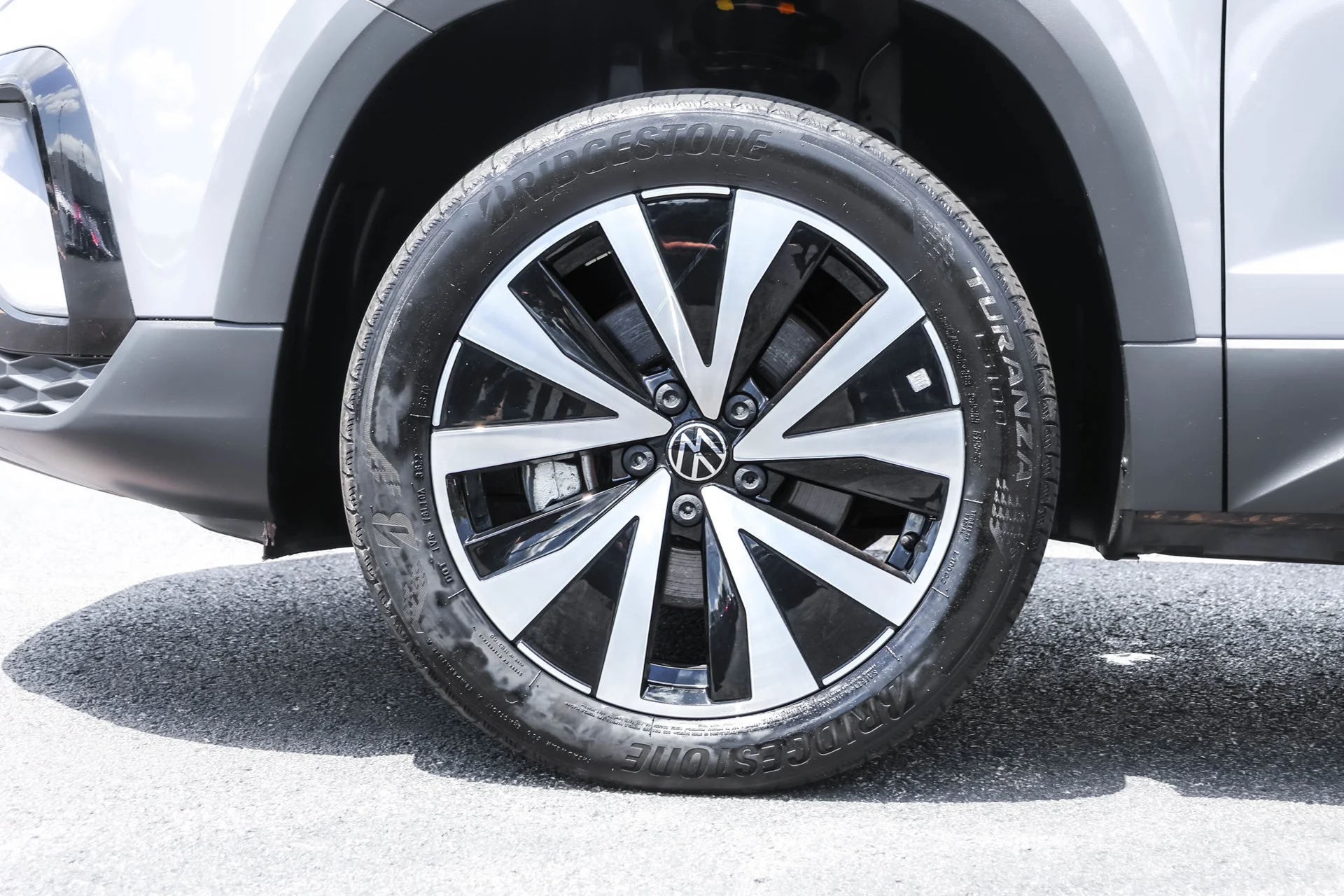 2023 Volkswagen Taos SE - Photo 22