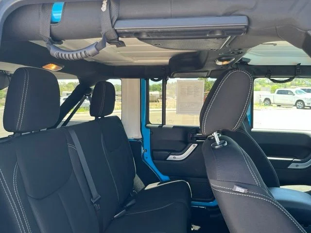 Used 2018 Blue Jeep Unlimited Rubicon image 23