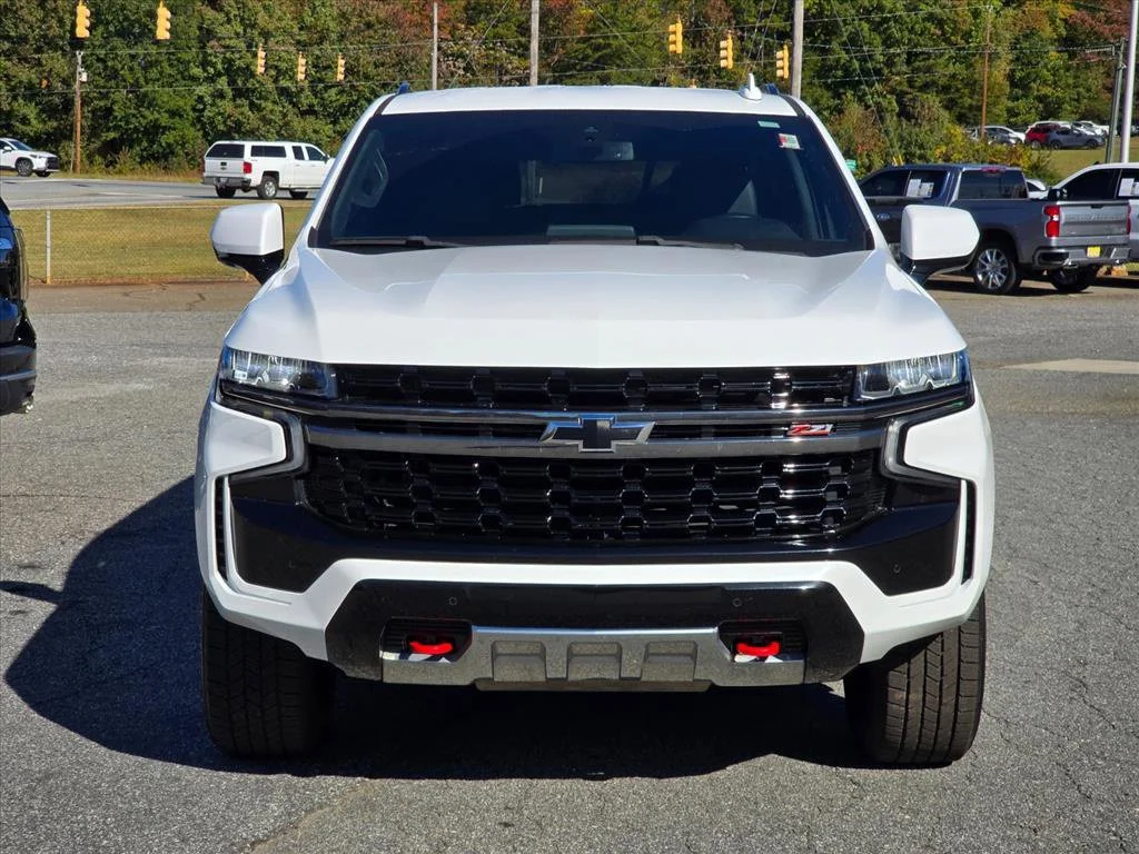Used 2022 SUMMIT WHITE Chevrolet Z71 image 3