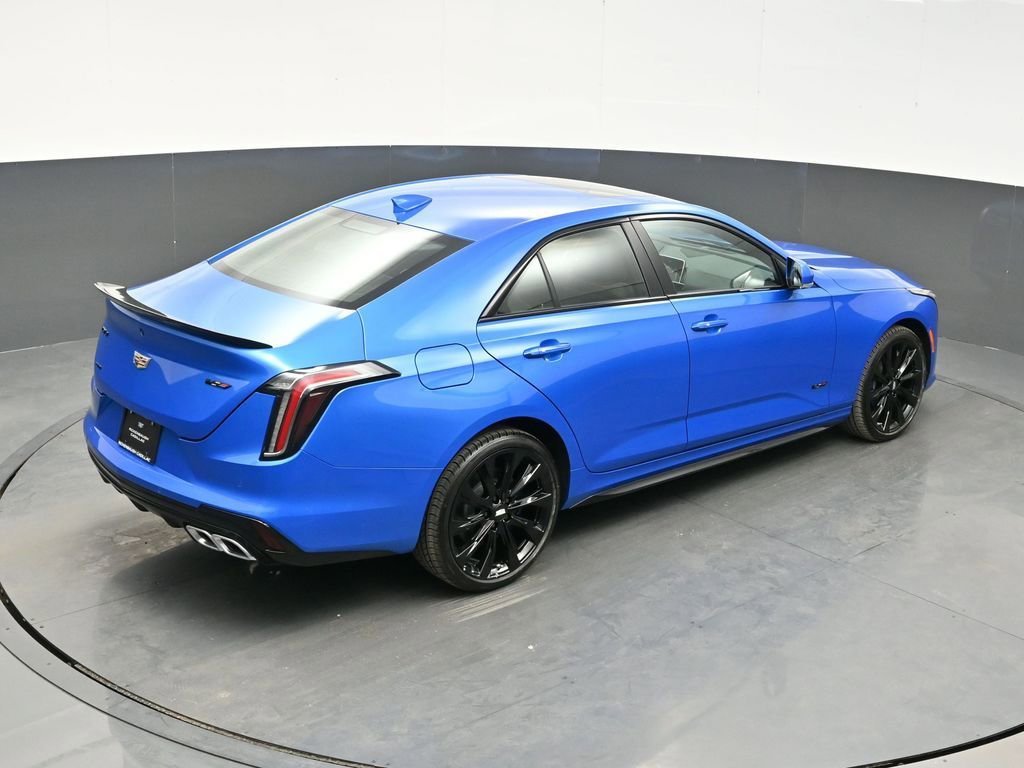 2025 Cadillac CT4 V-Series - Photo 31