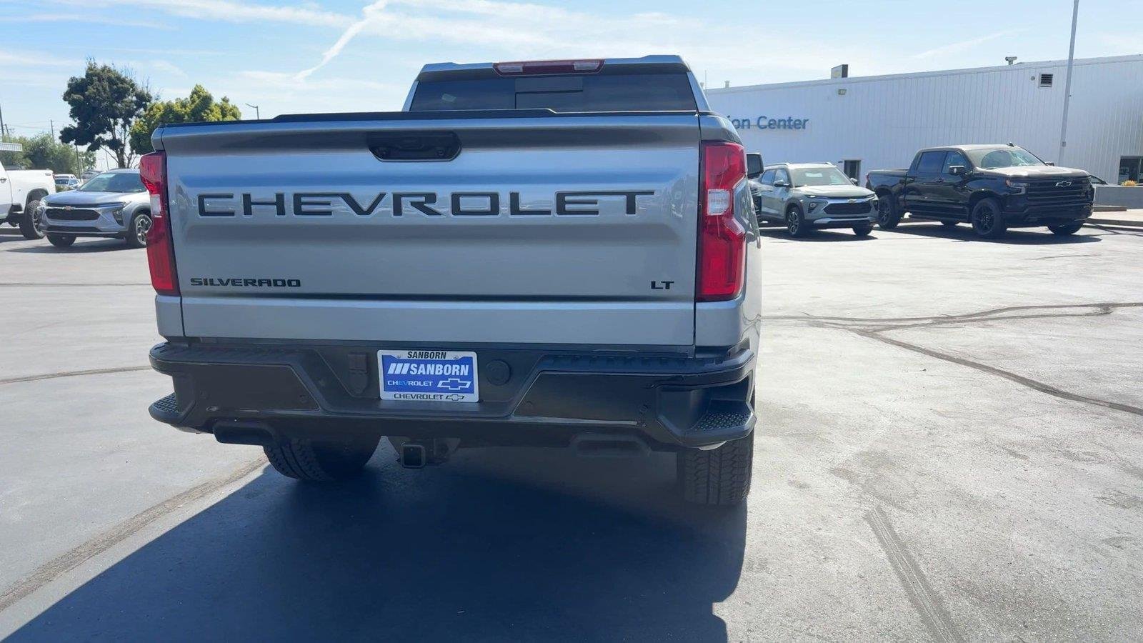 2026 Chevrolet Silverado 1500 LT Trail Boss - Photo 2