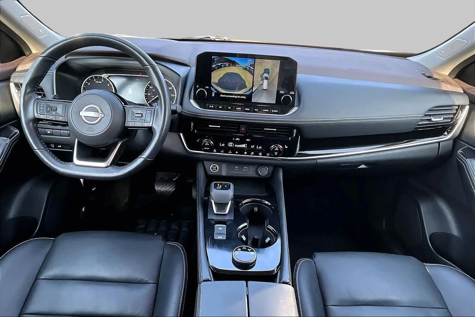 Certified Used 2023 Pearl White Tricoat Nissan SL image 14