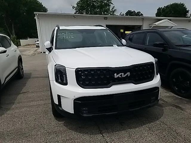 Used 2024 White Kia SX X-Pro image 7