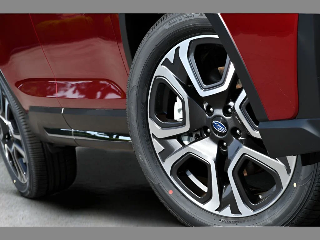 New 2026 CRIMSON RED PEARL Subaru Limited 8-Passenger image 11