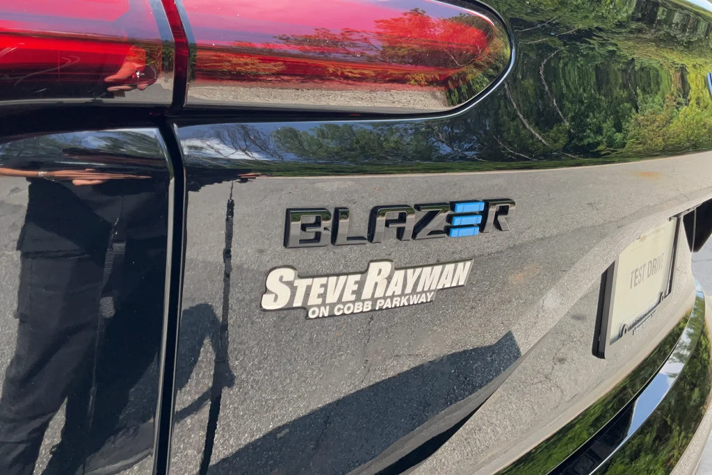 Used 2024 Black Chevrolet RS image 27