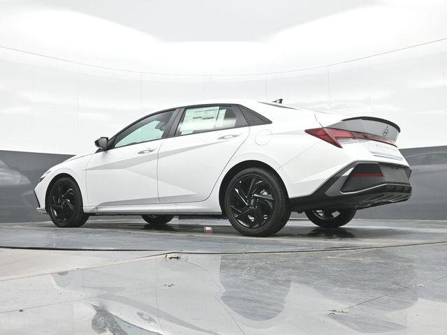 New 2026 White Hyundai SEL Sport Plus image 11