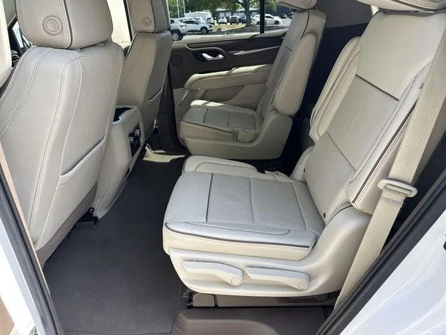 Used 2021 White GMC Denali image 15