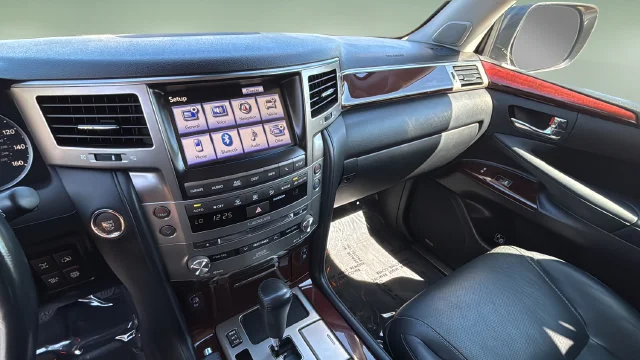Used 2015 Gray Lexus 570 image 25