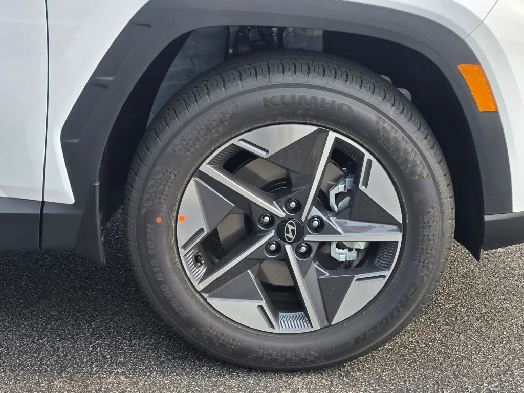 New 2026 White Pearl Hyundai SEL Premium image 5