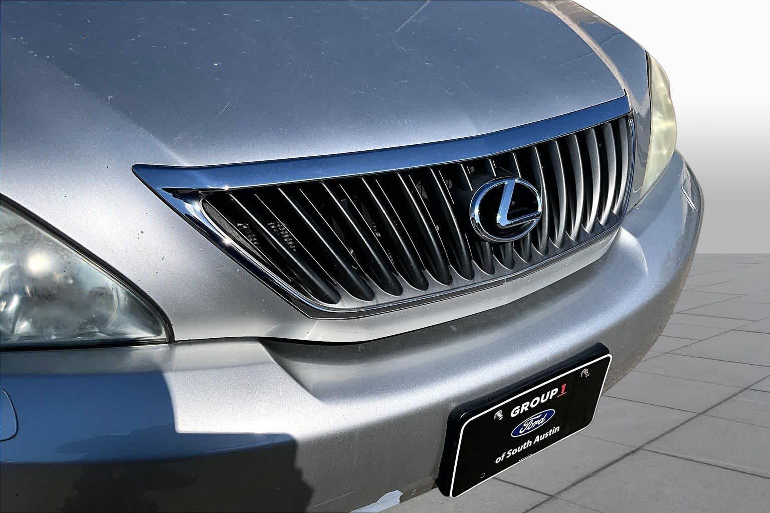 Used 2008 Millennium Silver Metallic Lexus  image 29