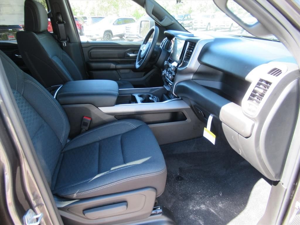New 2026 Granite Crystal Metallic Clear-Coat Exterior Paint RAM Express image 10