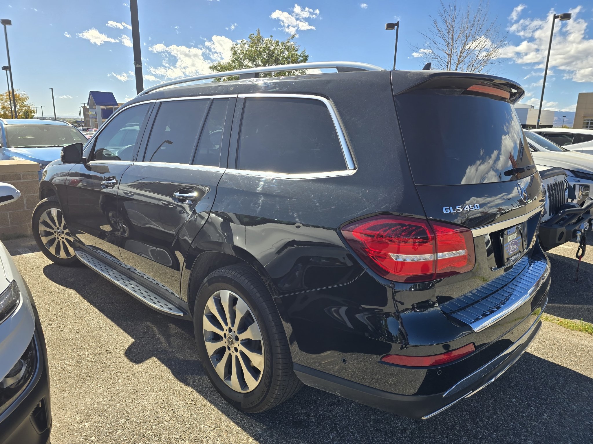 Used 2019 Black Mercedes-Benz 450 4MATIC® image 13