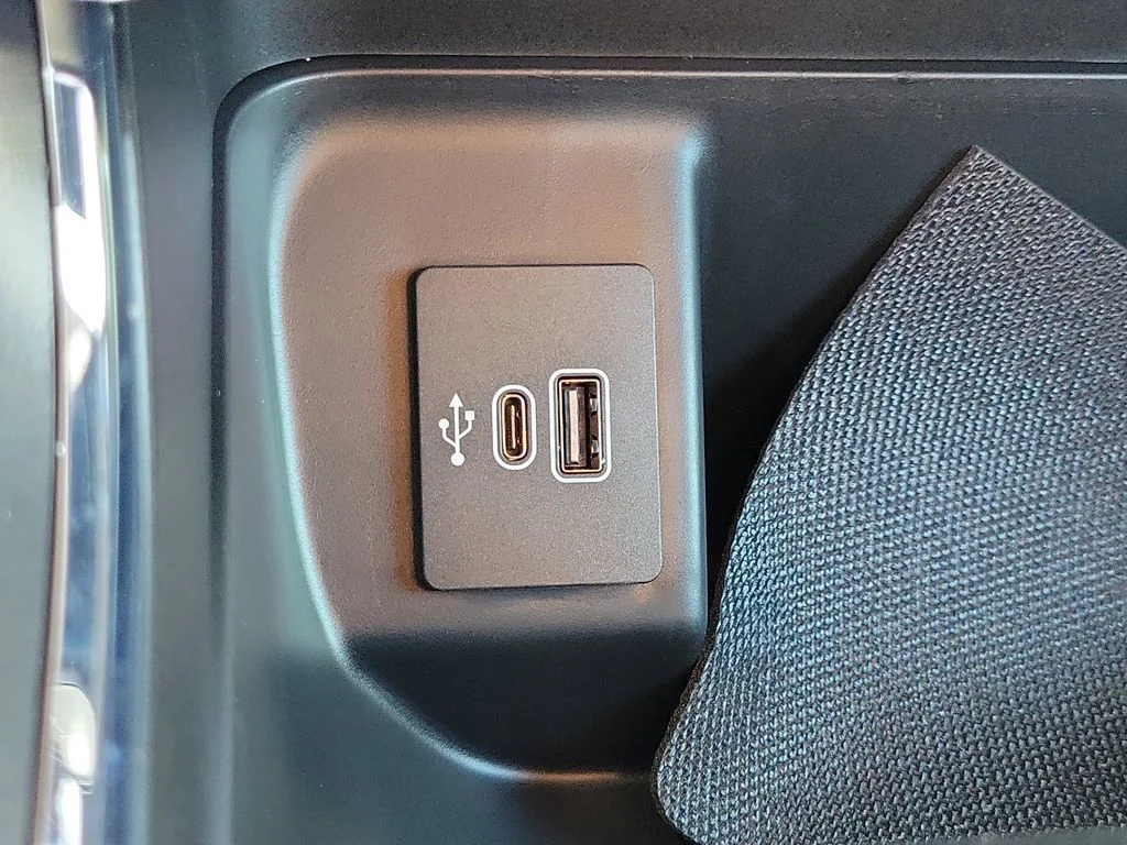 New 2026 Oxford White Ford STX® image 27