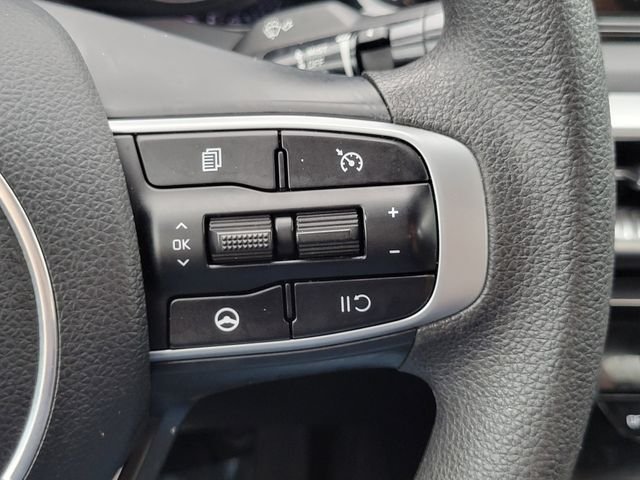 2024 Kia K5 LXS - Photo 14