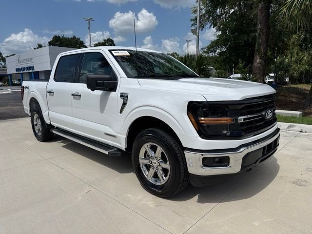 Used 2024 White Ford XLT image 2
