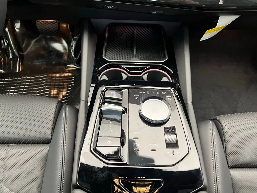 New 2027 Black Sapphire Metallic BMW 530i image 11