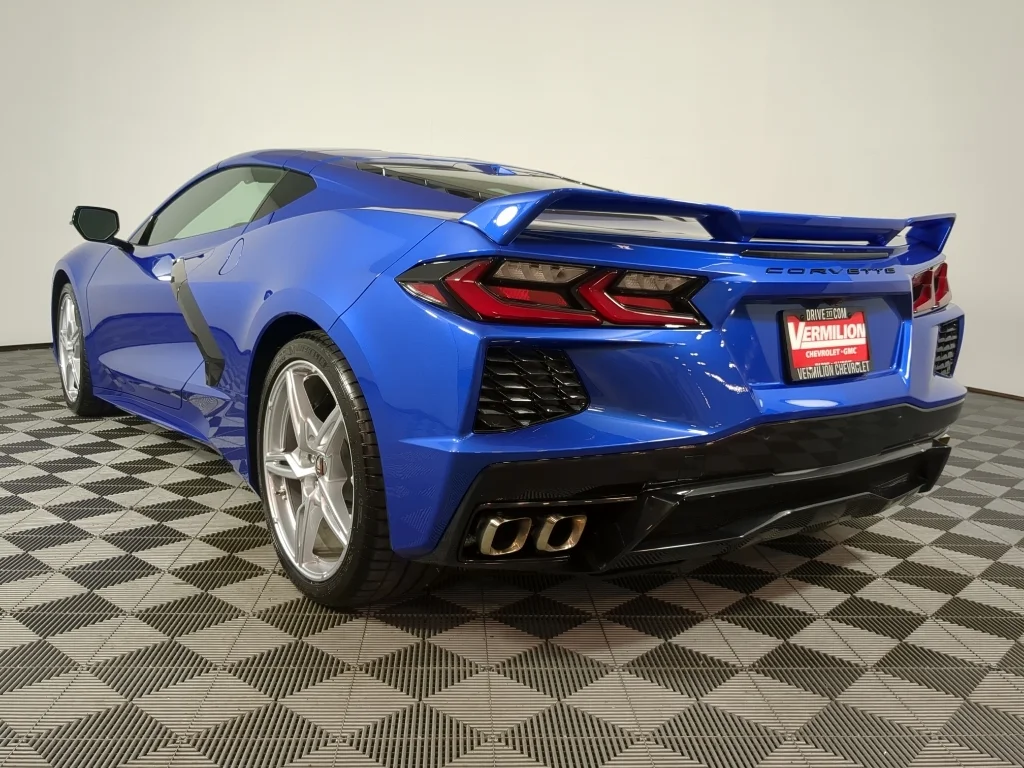 Used 2023 Elkhart Lake Blue Metallic Chevrolet 2LT image 9