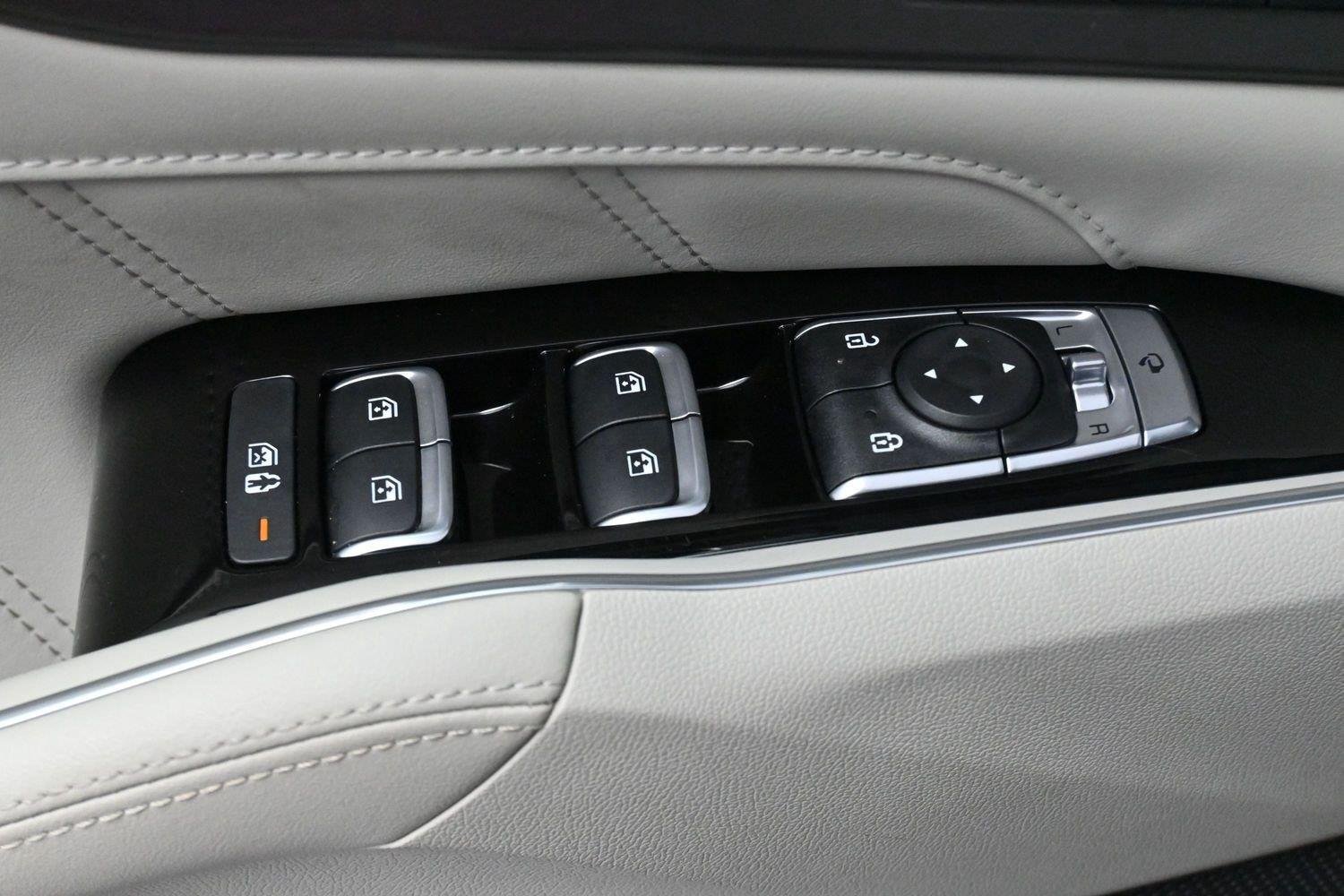 Used 2023 Black Kia SX Prestige image 13