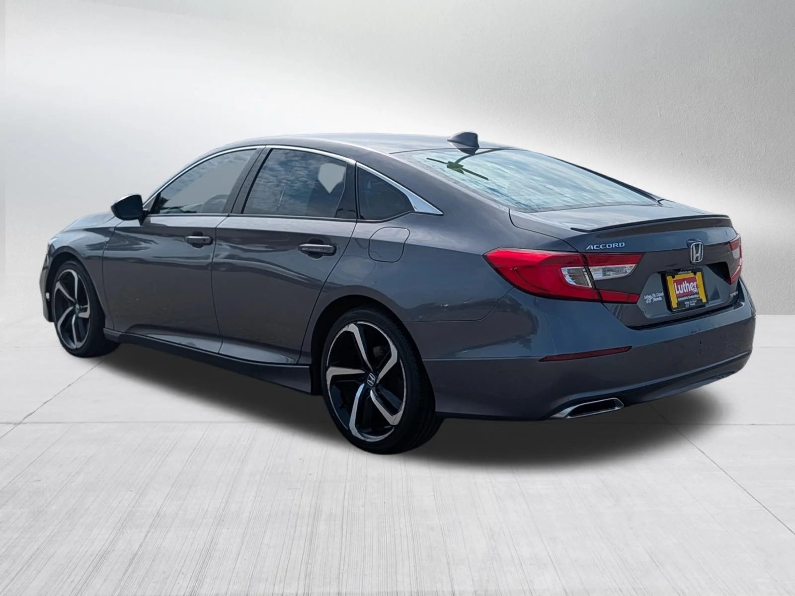 Used 2018 Modern Steel Metallic Honda Sport 1.5T image 5