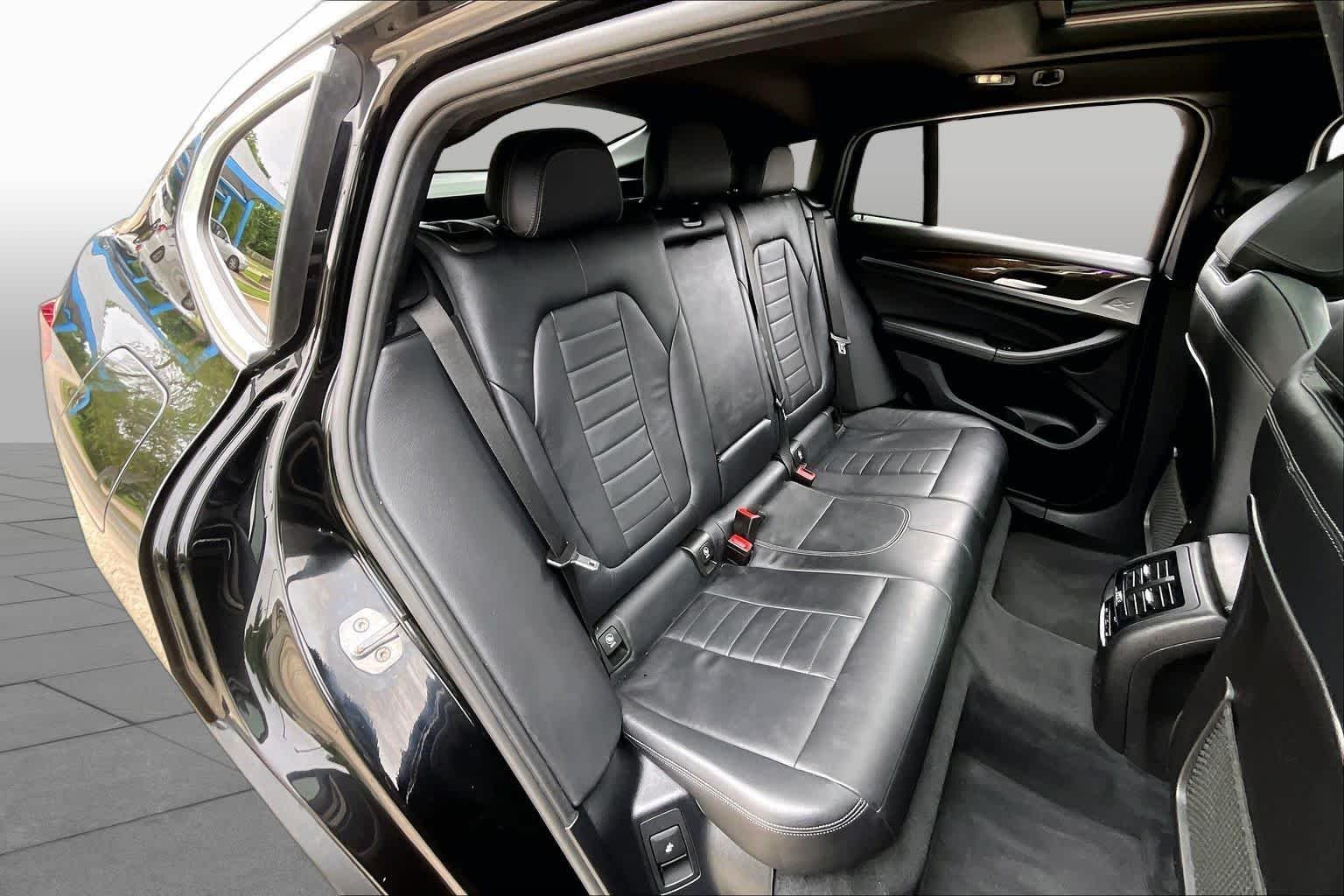 Used 2019 Jet Black BMW xDrive30i image 20