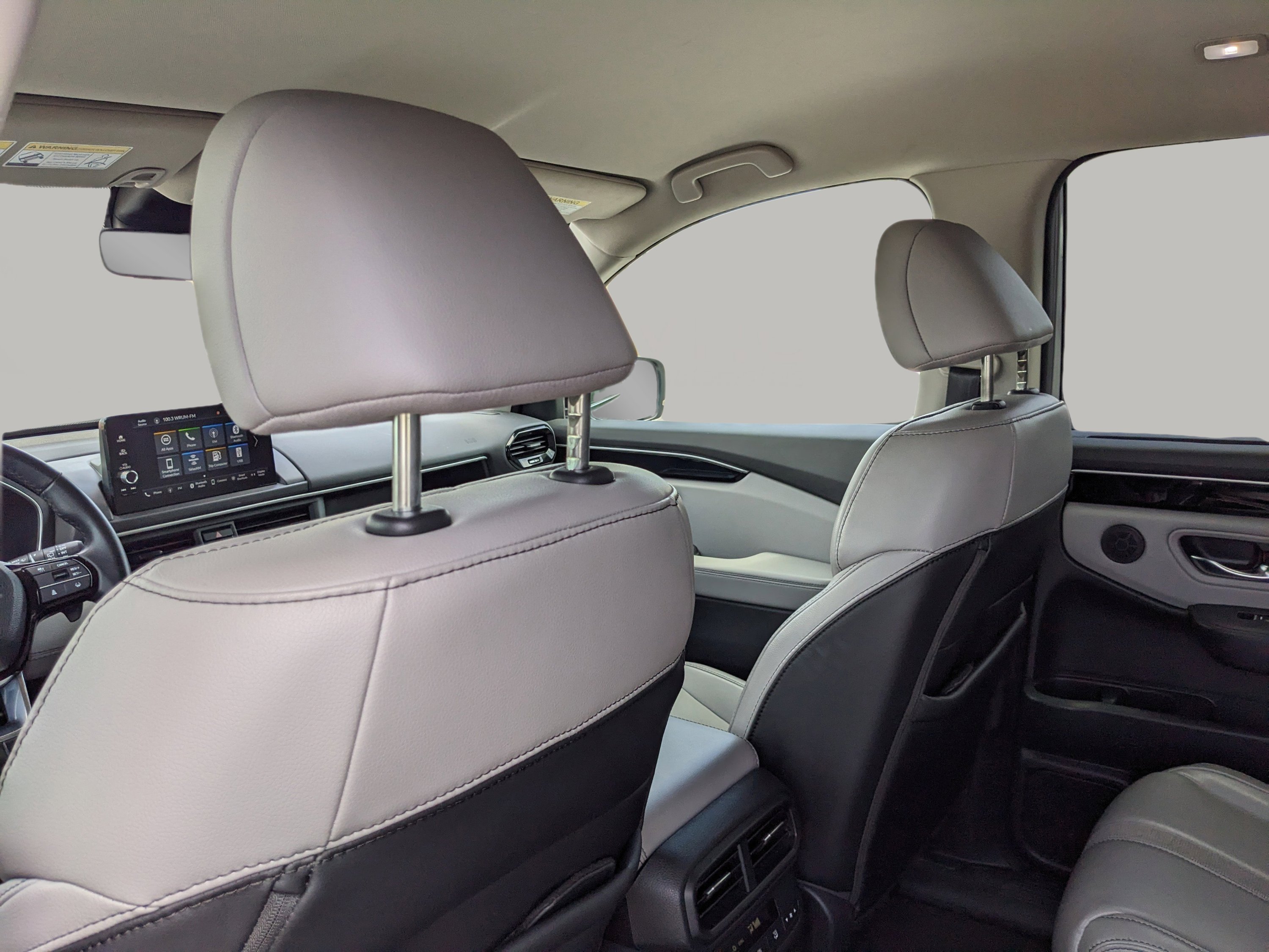 Used 2024 Silver Honda EX-L 8 Passenger image 20