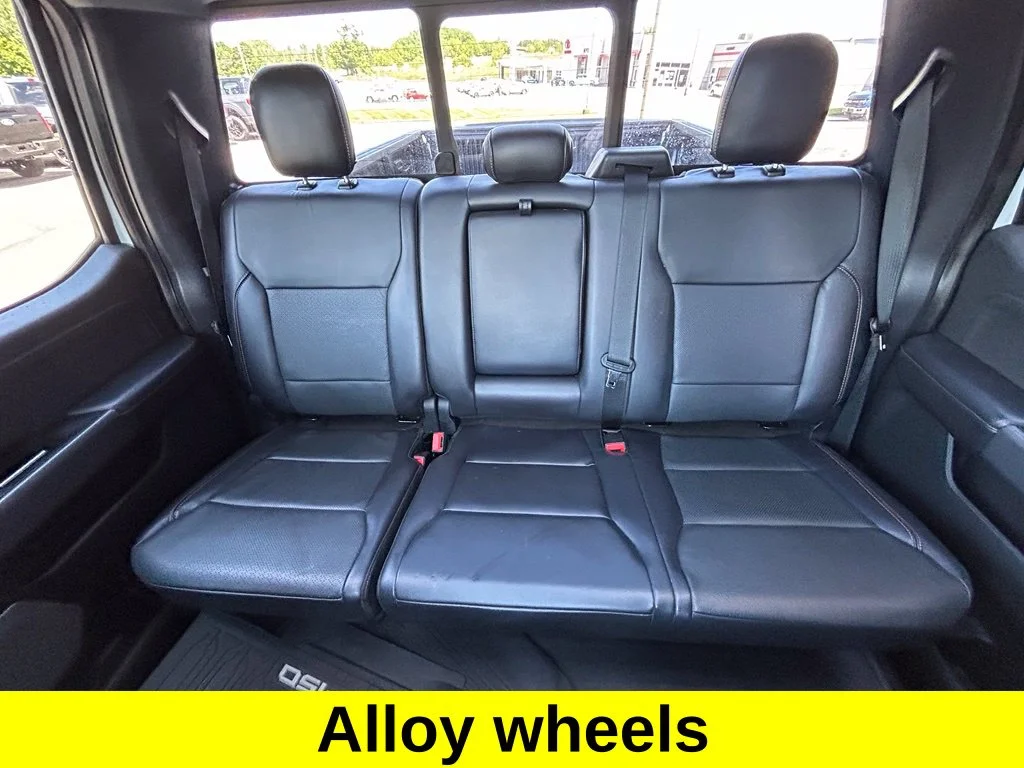 Used 2021 White Ford Lariat image 14
