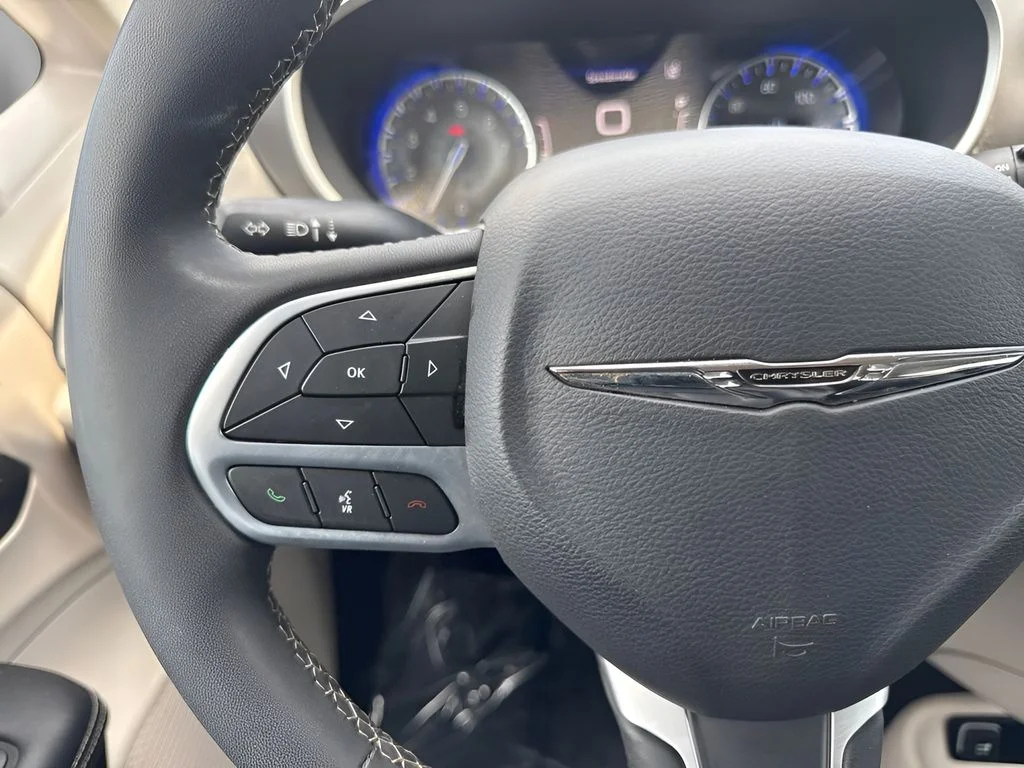 Used 2023 Gray Chrysler Touring L image 15