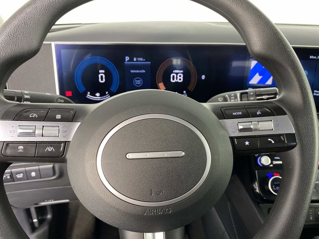 Used 2025 Gray Hyundai SEL image 15