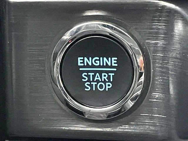 New 2026 Avalanche Ford Lariat image 5