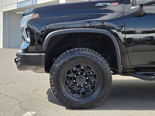 2024 Chevrolet Silverado 2500HD ZR2 - Photo 9