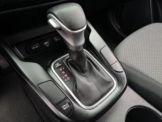 Used 2022 Gray Kia LX image 25