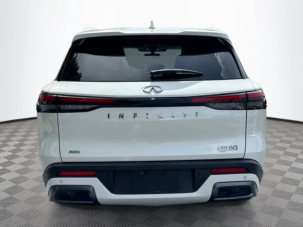 Certified Used 2023 White INFINITI Sensory image 7