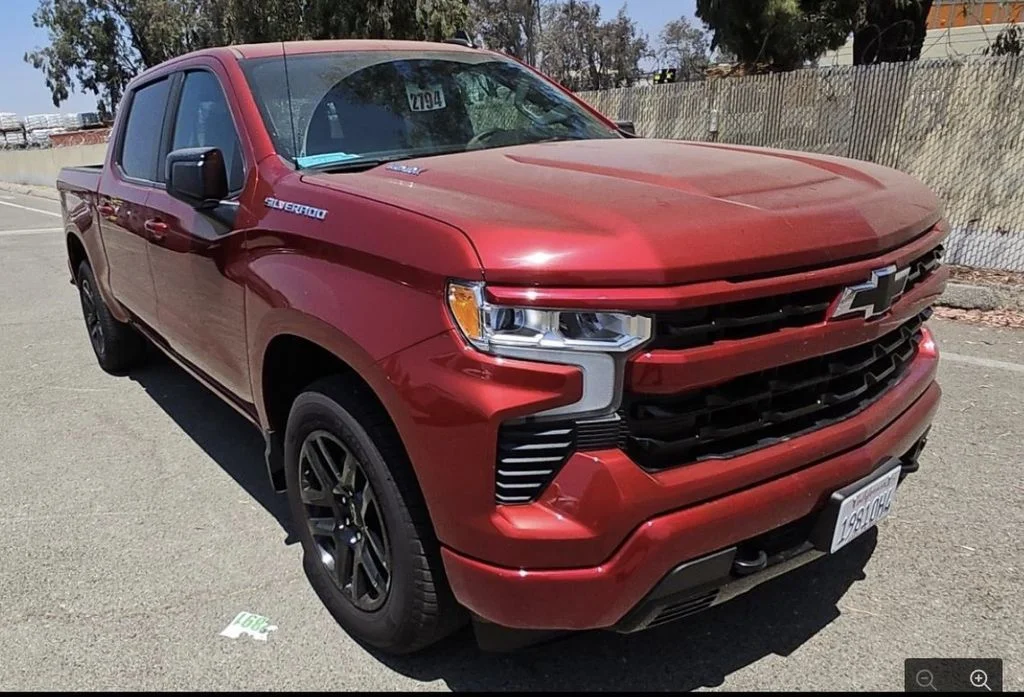 Used 2025 Red Chevrolet RST image 3