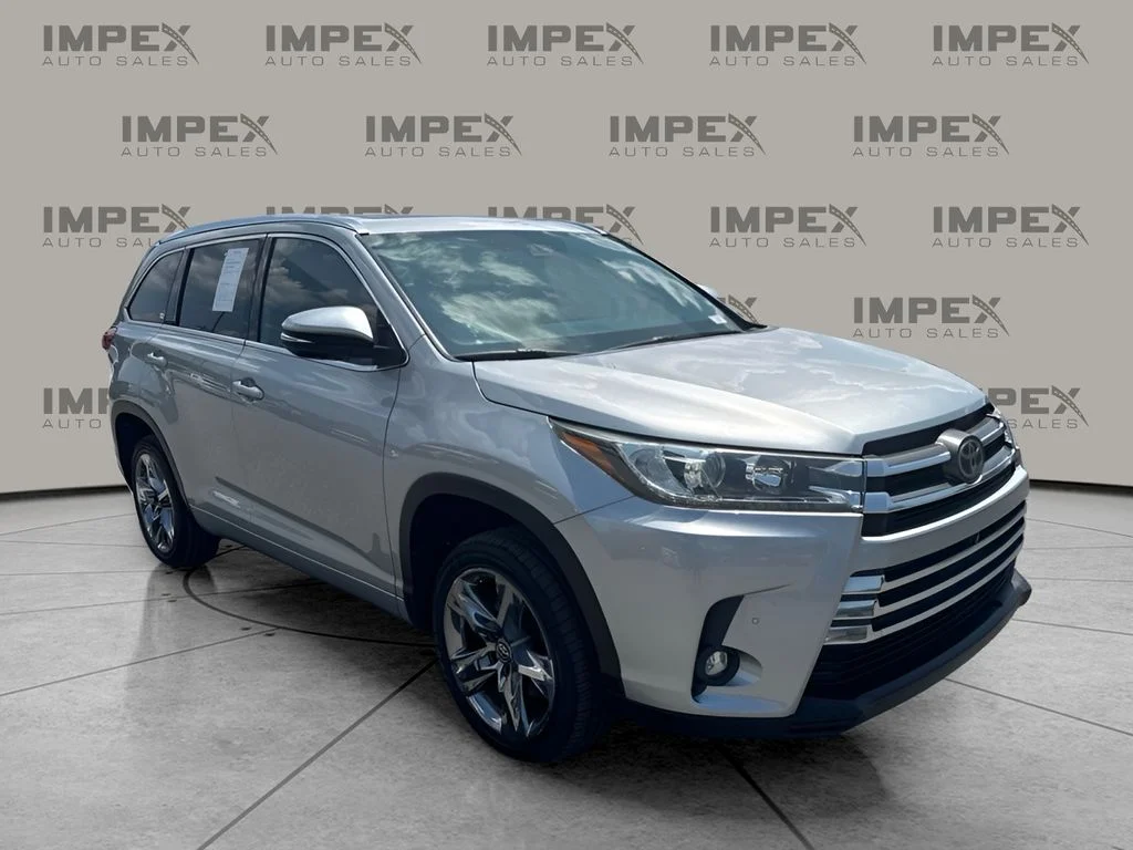 Used 2019 Silver Toyota Limited Platinum image 7