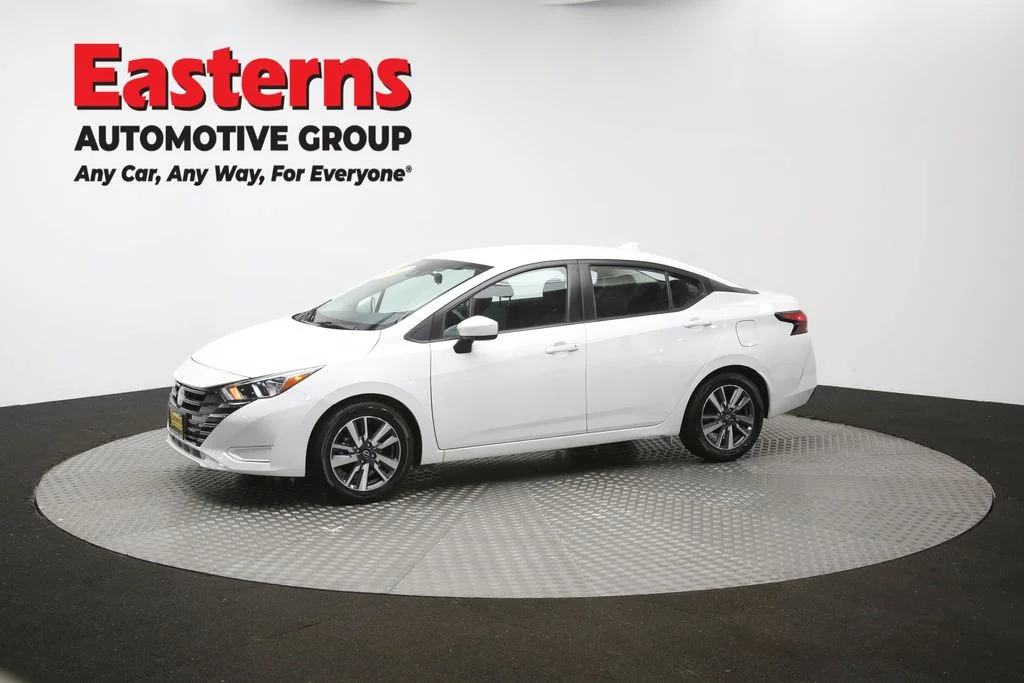 Used 2023 White Nissan 1.6 SV image 57