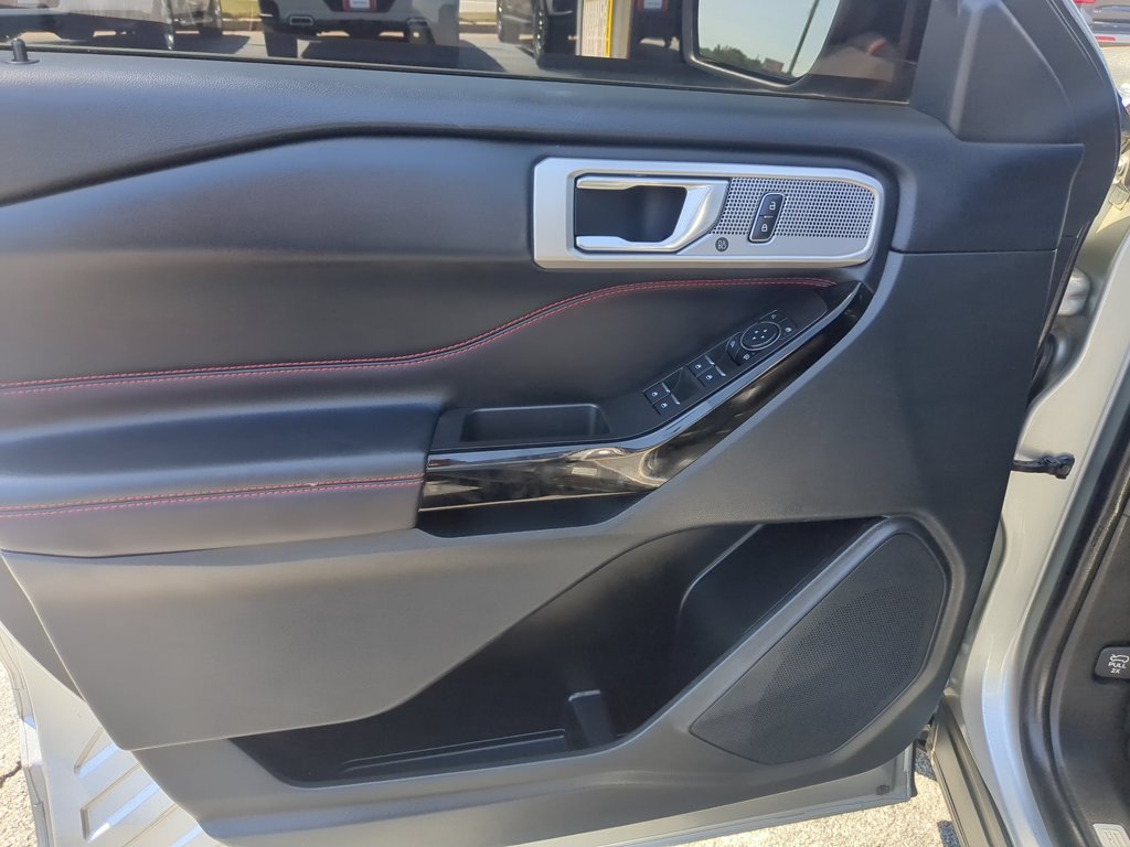 Used 2023  Ford ST-Line image 11
